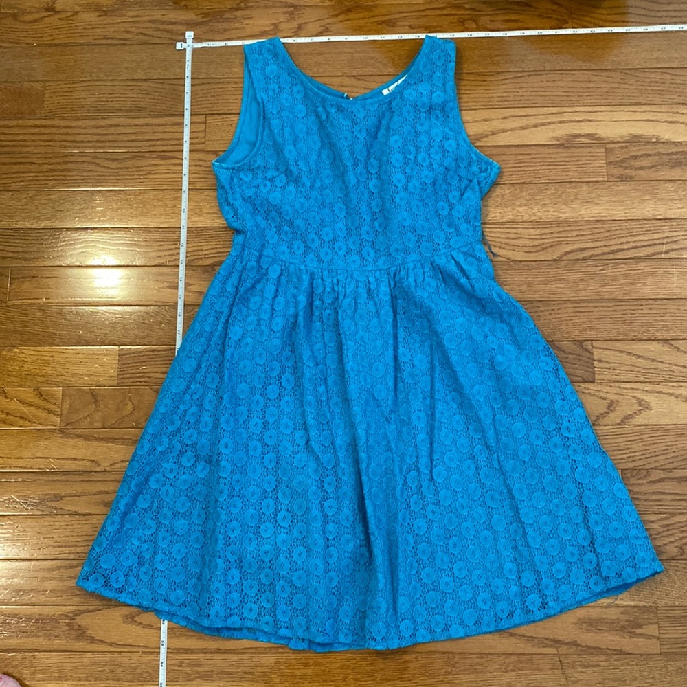 Cute blue (more turquoise than photos) lace overlay dress